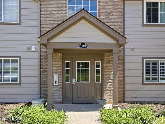 3rd image of 1209 Taxus Top Ln Unit 104