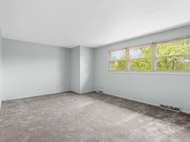 6205-6207 N Northmoor Ct — Photo 29
