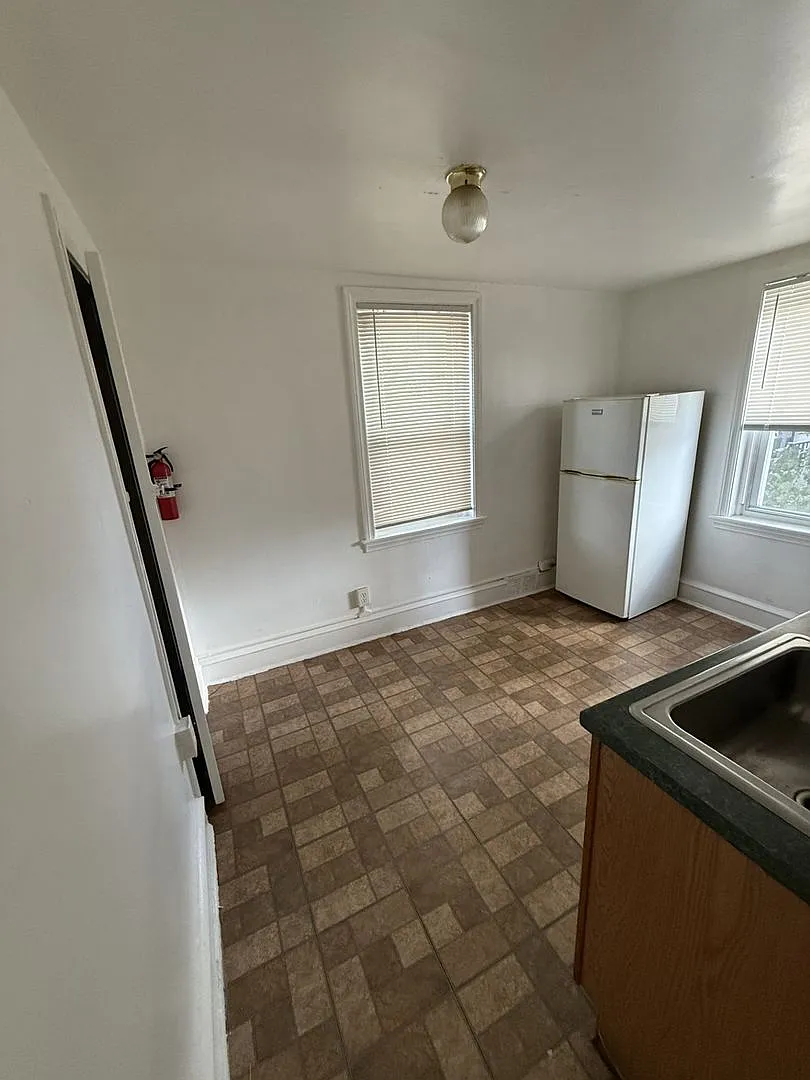 110 Upland Terrace — Photo 4