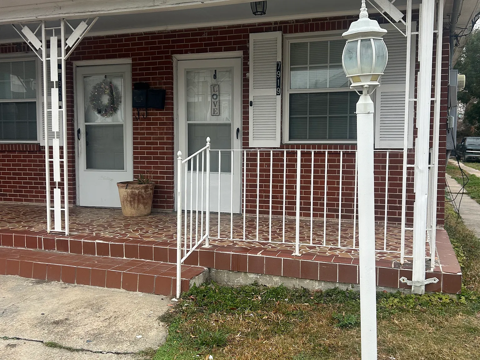 3 bed, 950 sqft, $1,500 — Photo 2