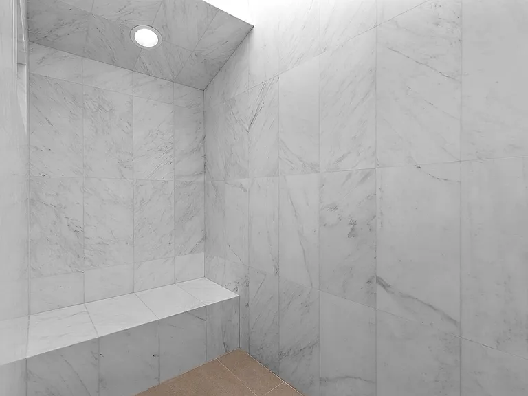 715 Bayside Dr — Photo 32