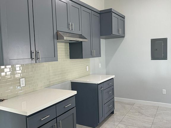 5th image of 2308 Mango Rd