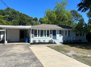 216 Wood Dale Drive, Wilmington, NC 28403