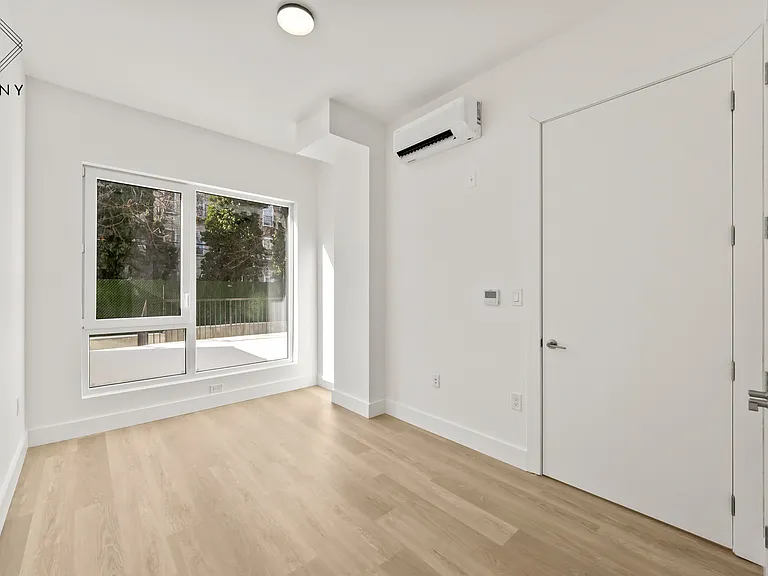354 E 28th St #1R — Photo 20