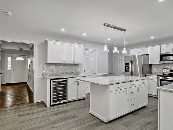 4th image of 10645 Argonne Dr