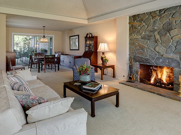 Elegant Formal Living Room