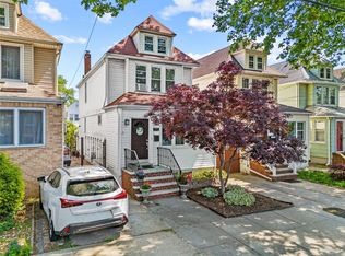 7027 Olcott St, Forest Hills, NY 11375