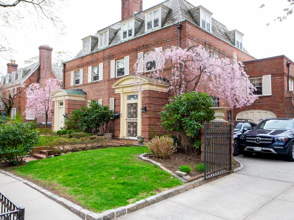 34-22 87th Street image 1 of 20