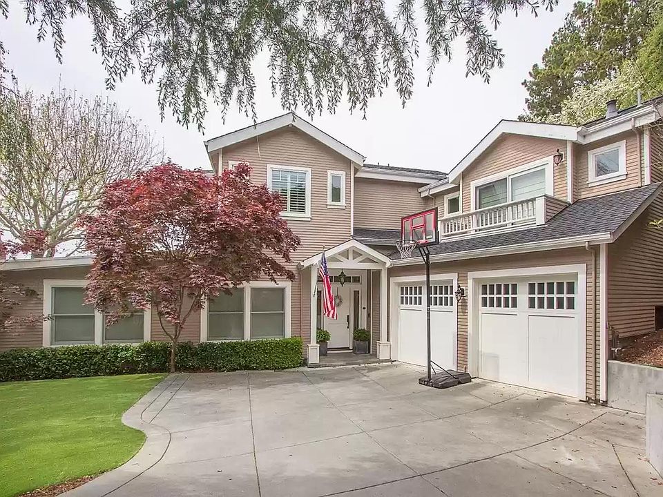 1st image of 544 Silverado Dr