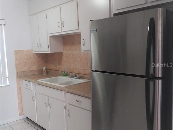 5th image of 7604 Abbey Ln #209