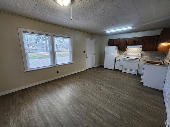3rd image of 7652 S State Road 46 #&-6267
