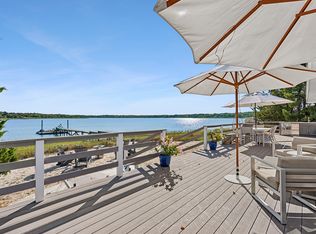 37 Sandgate Ln, Southampton, NY 11968