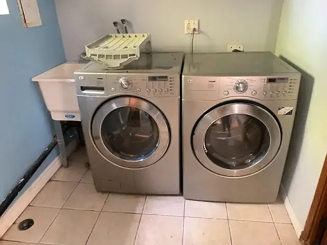 3 bed, 800 sqft, $1,050 — Photo 3