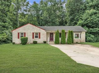 208 Locust St, Suffolk, VA 23434