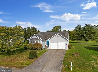 220 Hook Dr, Martinsburg, WV 25405