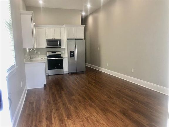 2nd image of 3020 Bienville St