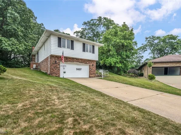 9497 Idlewood Dr, Brooklyn, OH 44144