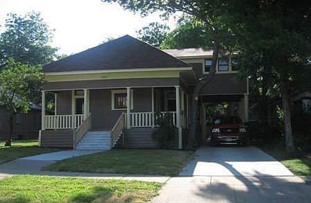 2nd image of 1811 Fairmount Ave