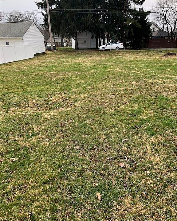2nd image of 43 2nd St NE