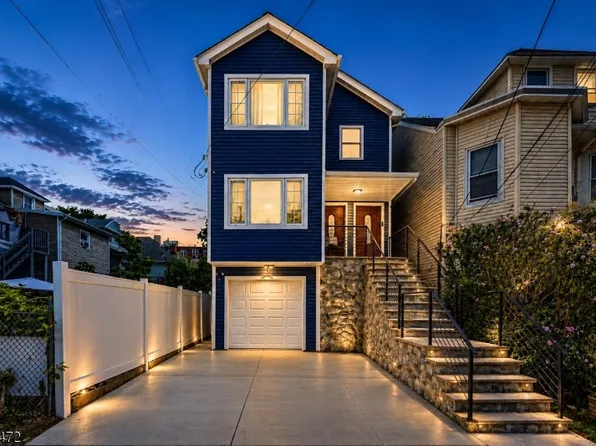 393 E 30Th St, Paterson City, NJ 07504