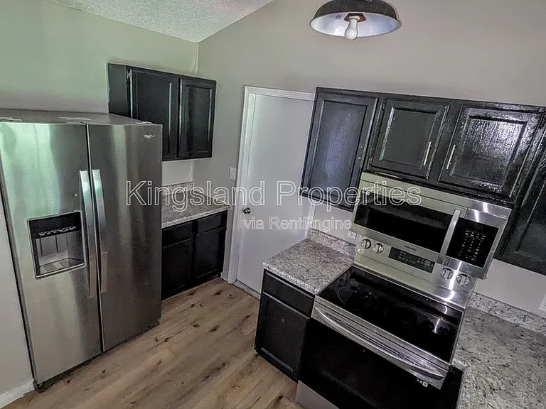 2217 Wendy Way Dr — Photo 10