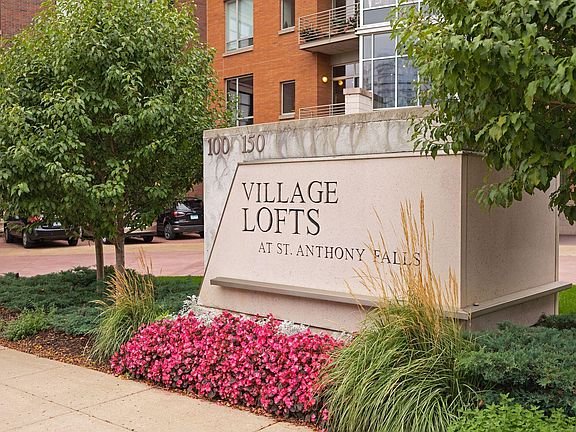 5th image of 150 2nd St NE Unit B305
