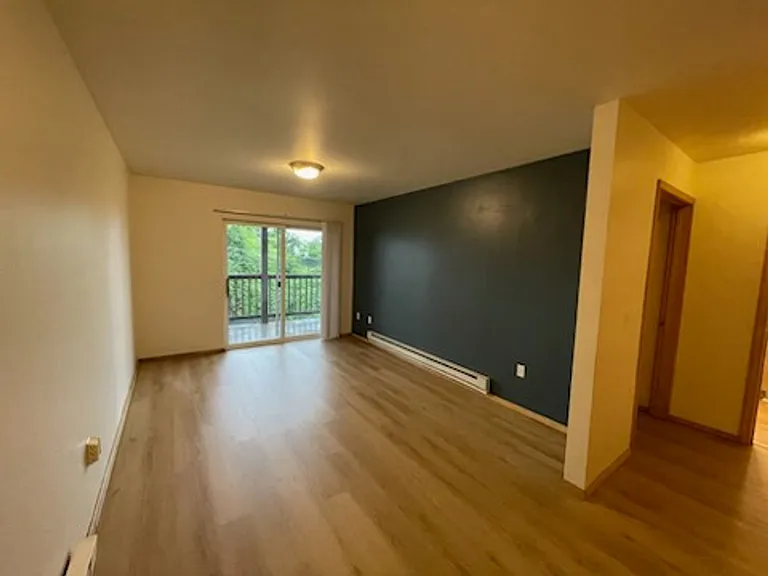 508 E Ivy St — Photo 3