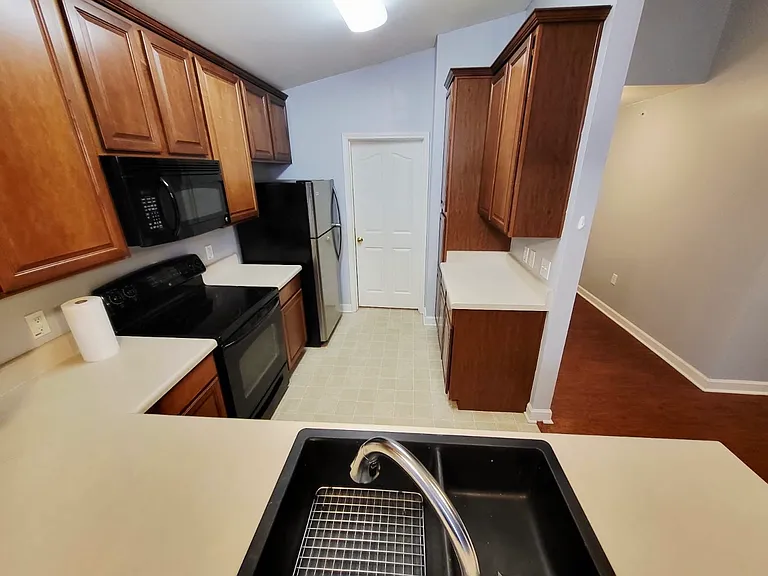 339 Westbend Dr #1 — Photo 12