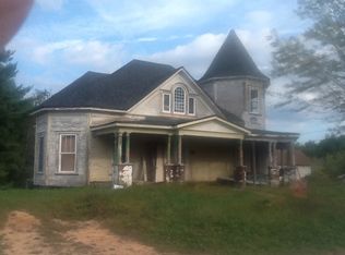 180 Tabernacle Rd, Fries, VA 24330