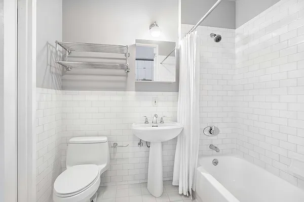 Rented by Compass | media 10