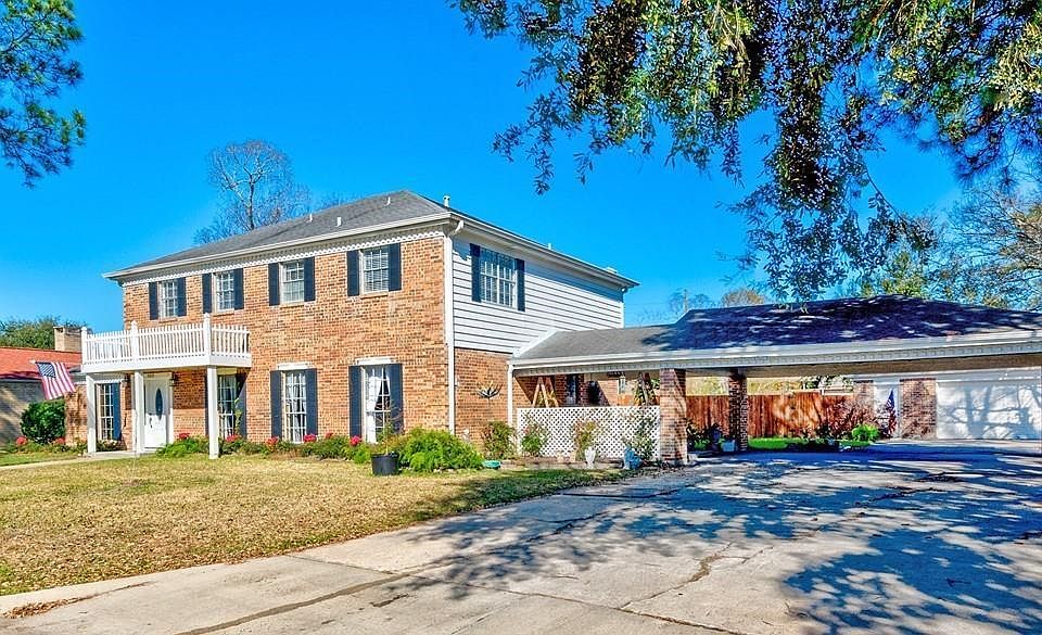 1st image of 2605 Willowick Dr