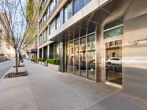 50 West 15th Street C1 image 10 of 11