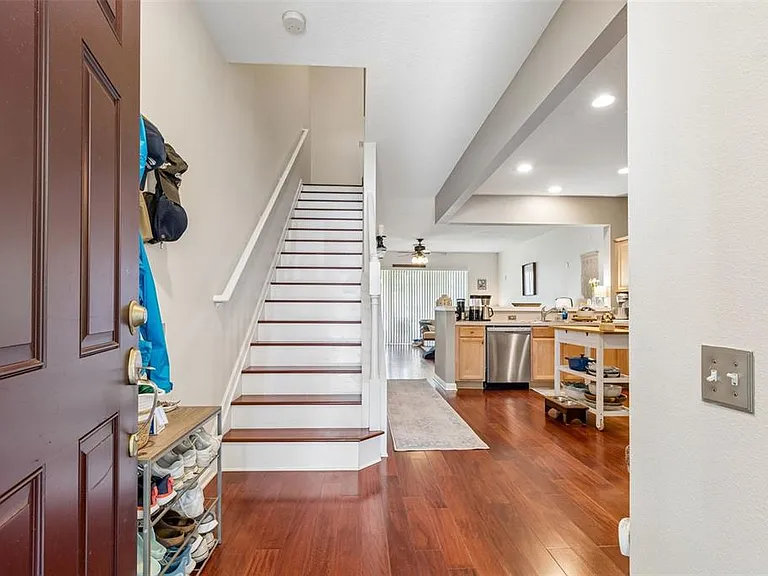 26606 Castleview Way — Photo 5