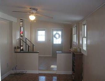 3rd image of 149 Princess Ct