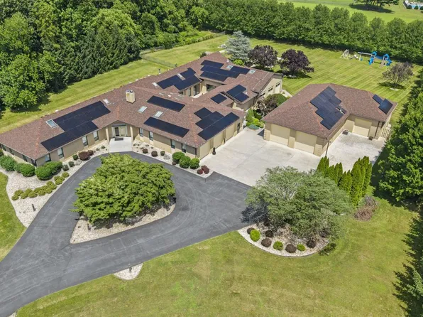 253 Brindle Rd, Mechanicsburg, PA 17055