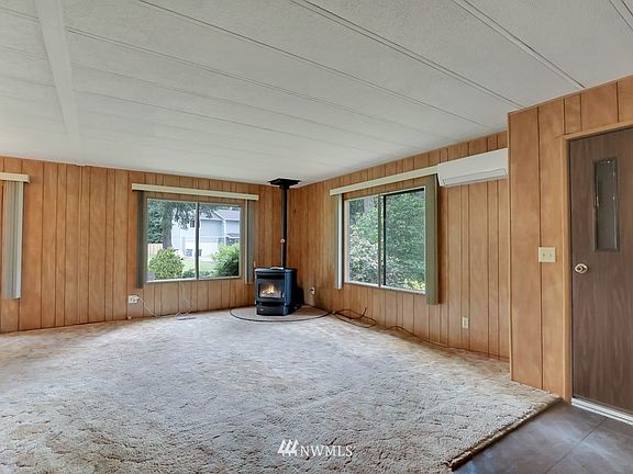 3rd image of 19708 67th Ave E