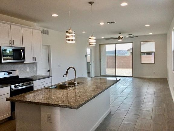 3rd image of 217 S San Gregorio Ln