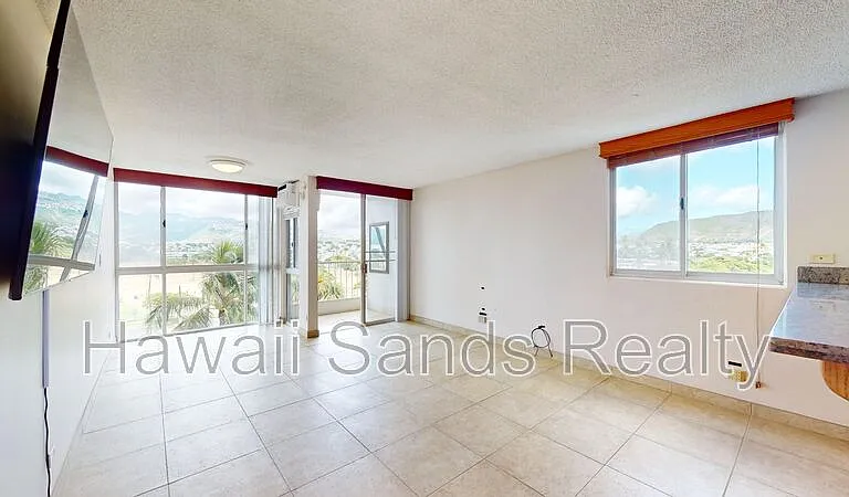 2611 Ala Wai Blvd #801 — Photo 2