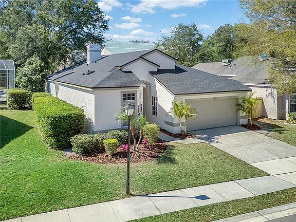 3rd image of 271 Churchill Dr