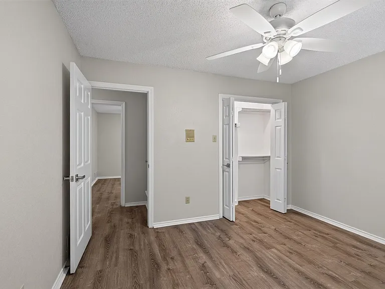 1009 W Winding Creek Dr — Photo 18