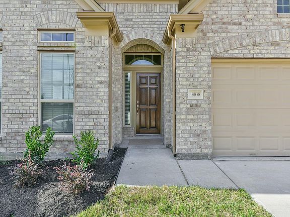 2nd image of 18838 Bene Vista Dr