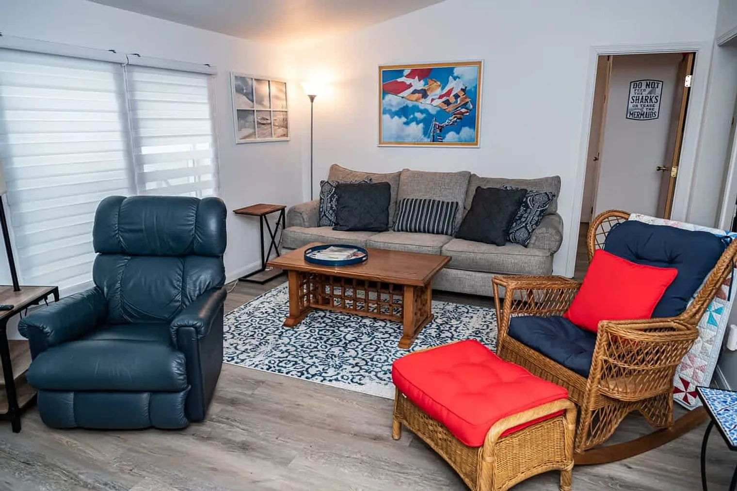 3 bed, 2.0 bath, 1237 sqft, $4,808 — Photo 2