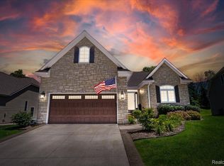 64 Fox Hollow Dr, Metamora, MI 48455