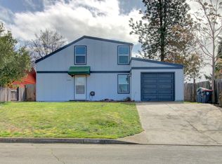 1316 Flower St, Medford, OR 97504