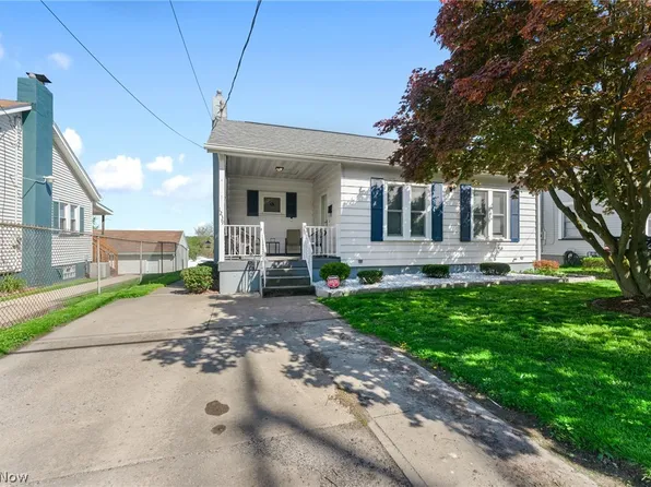 1239 Broadway St, Masury, OH 44438