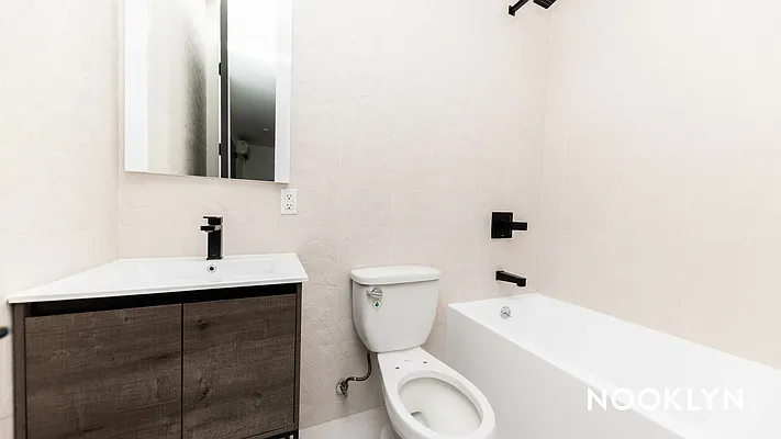 Rented by Nooklyn NYC LLC | media 9
