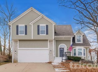 302 E 123rd Ter, Kansas City, MO 64145