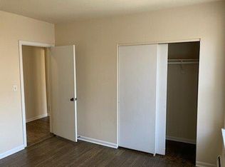 3217 W Diversey Ave APT 306, Chicago, IL 60647