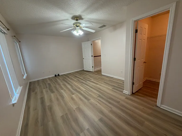 1075 Three Forks Ct — Photo 24