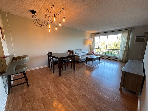 5th image of 1700 Civic Center Dr APT 411
